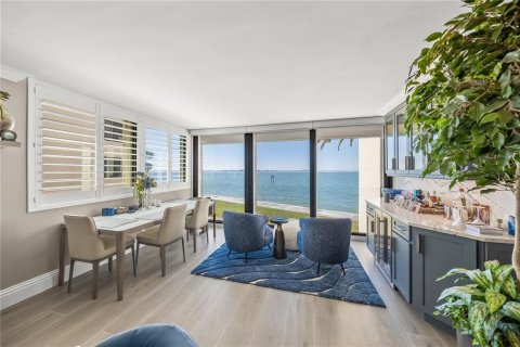 Condo in Sarasota, Florida, 2 bedrooms  № 1538412 - photo 18