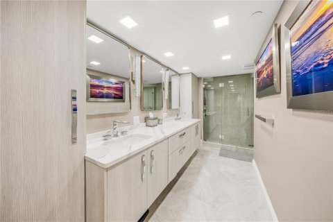 Condo in Sarasota, Florida, 2 bedrooms  № 1538412 - photo 24