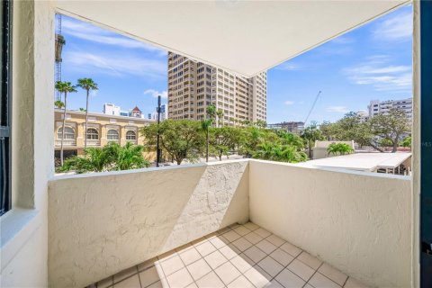 Condo in Sarasota, Florida, 2 bedrooms  № 1538412 - photo 26