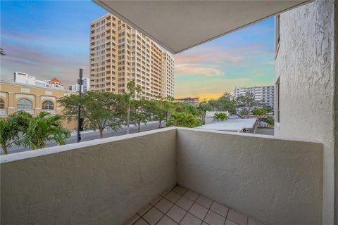 Condo in Sarasota, Florida, 2 bedrooms  № 1538412 - photo 25