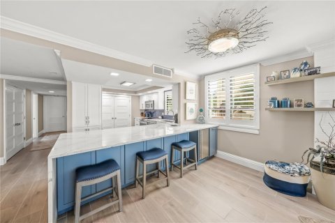 Condo in Sarasota, Florida, 2 bedrooms  № 1538412 - photo 9