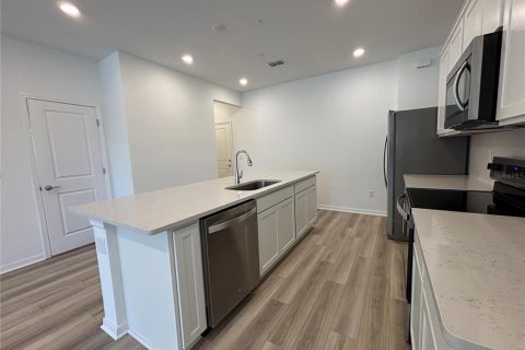 Townhouse in Orlando, Florida 3 bedrooms, 156.35 sq.m. № 1898448 - photo 4