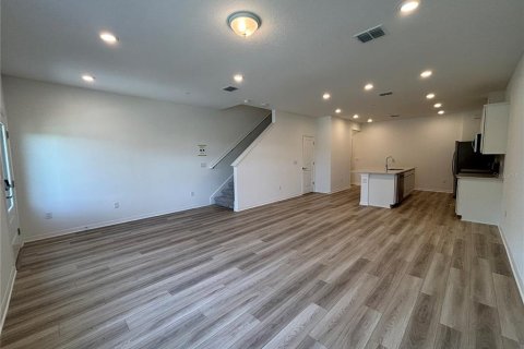 Townhouse in Orlando, Florida 3 bedrooms, 156.35 sq.m. № 1898448 - photo 3