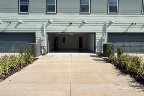 Townhouse in Orlando, Florida 3 bedrooms, 156.35 sq.m. № 1898448 - photo 23
