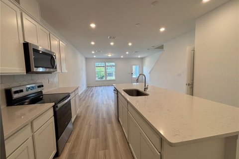 Townhouse in Orlando, Florida 3 bedrooms, 156.35 sq.m. № 1898448 - photo 5