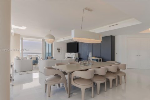 Купить кондоминиум в Санни-Айлс-Бич, Флорида 4 спальни, 407.38м2, № 2082883 - фото 8