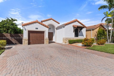 Casa en venta en Miami, Florida, 3 dormitorios, 146.69 m2 № 1889710 - foto 29