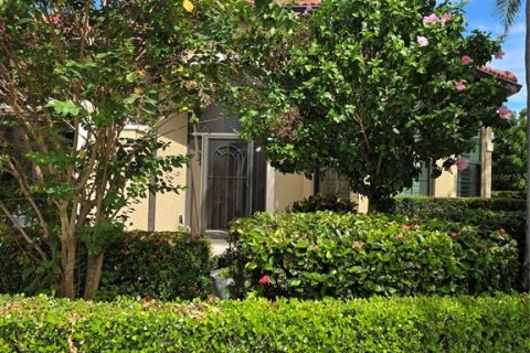 Villa ou maison à Sarasota, Floride 2 chambres, 160.72 m2 № 2408577