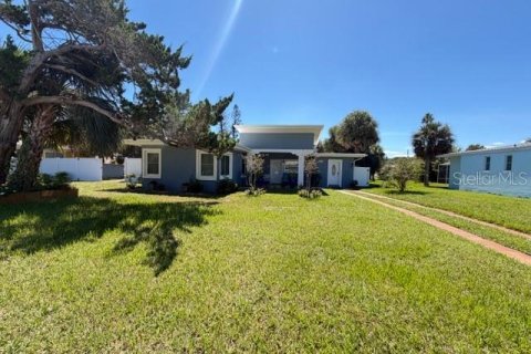 Villa ou maison à Daytona Beach, Floride 3 chambres, 147.53 m2 № 2388783