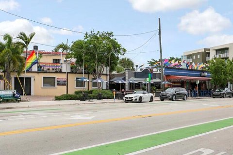 Condo in Wilton Manors, Florida, 2 bedrooms № 2254594 - photo 21
