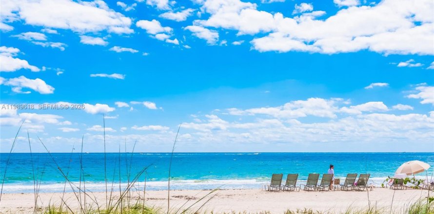 Condominio en Fort Lauderdale, Florida, 2 dormitorios  № 2052503