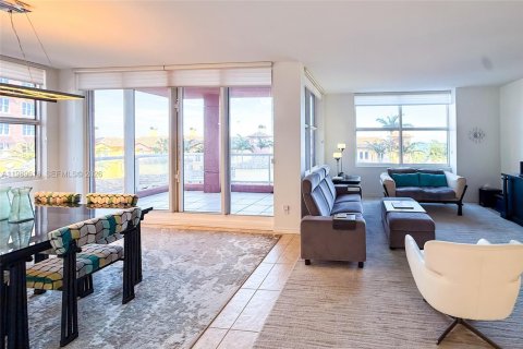 Condominio en venta en Fort Lauderdale, Florida, 2 dormitorios, 149.02 m2 № 2052503 - foto 7