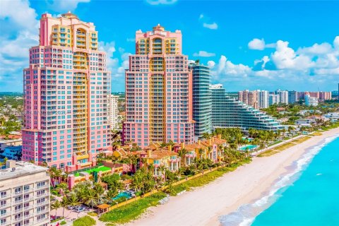 Condominio en venta en Fort Lauderdale, Florida, 2 dormitorios, 149.02 m2 № 2052503 - foto 16