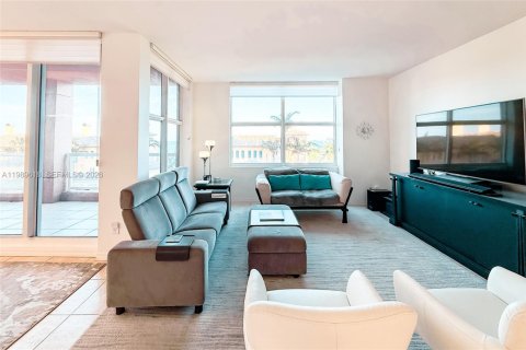 Condominio en venta en Fort Lauderdale, Florida, 2 dormitorios, 149.02 m2 № 2052503 - foto 6