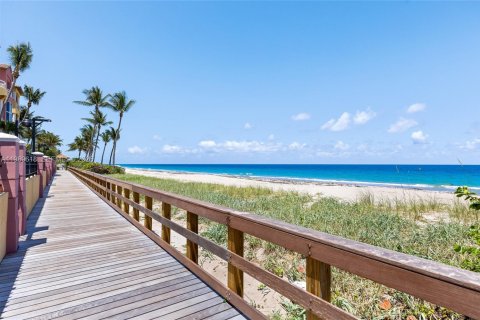 Condominio en venta en Fort Lauderdale, Florida, 2 dormitorios, 149.02 m2 № 2052503 - foto 17