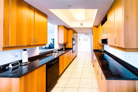 Condominio en venta en Fort Lauderdale, Florida, 2 dormitorios, 149.02 m2 № 2052503 - foto 19