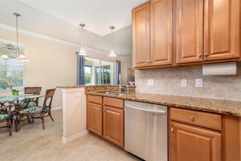 Townhouse in Fort Myers, Florida 3 bedrooms, 162.76 sq.m. № 1800050 - photo 11