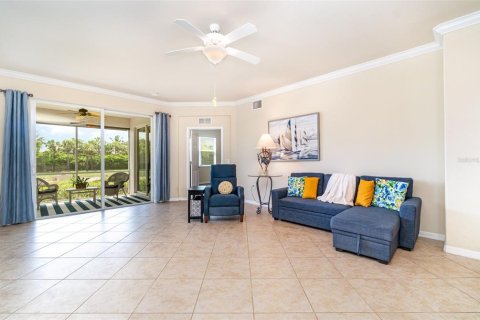 Townhouse in Fort Myers, Florida 3 bedrooms, 162.76 sq.m. № 1800050 - photo 7