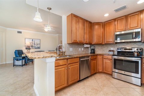 Townhouse in Fort Myers, Florida 3 bedrooms, 162.76 sq.m. № 1800050 - photo 12