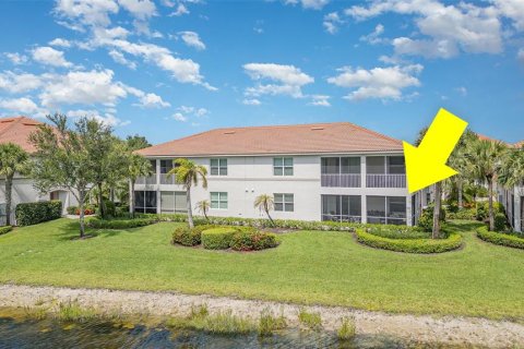 Townhouse in Fort Myers, Florida 3 bedrooms, 162.76 sq.m. № 1800050 - photo 2