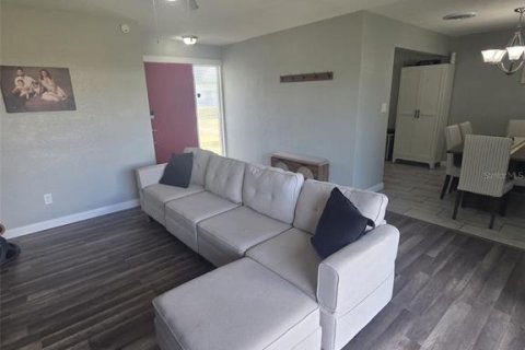 Villa ou maison à vendre à Titusville, Floride: 3 chambres, 108.23 m2 № 2403108 - photo 9