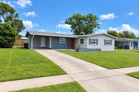 Villa ou maison à Titusville, Floride 3 chambres, 108.23 m2 № 2403108