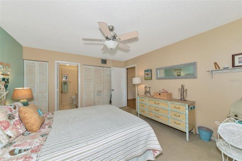 Condo in Bradenton, Florida, 2 bedrooms  № 1523796 - photo 22