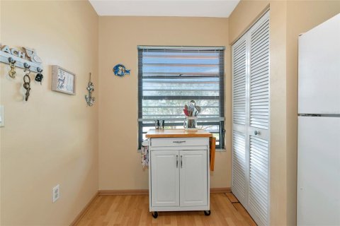 Condo in Bradenton, Florida, 2 bedrooms  № 1523796 - photo 9