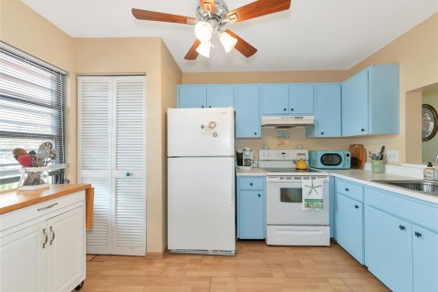 Condo in Bradenton, Florida, 2 bedrooms  № 1523796 - photo 5
