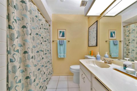 Condo in Bradenton, Florida, 2 bedrooms  № 1523796 - photo 23