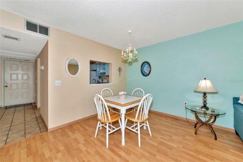 Condo in Bradenton, Florida, 2 bedrooms  № 1523796 - photo 11