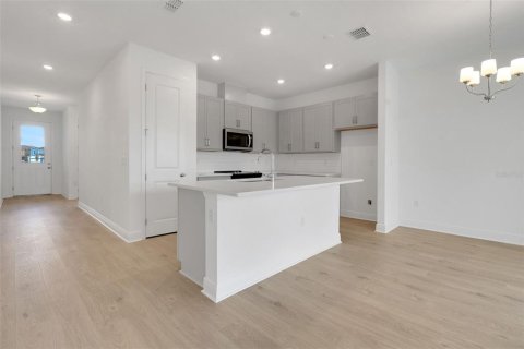 Casa en alquiler en Lady Lake, Florida, 4 dormitorios, 150.97 m2 № 2106215 - foto 16