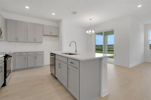 Casa en alquiler en Lady Lake, Florida, 4 dormitorios, 150.97 m2 № 2106215 - foto 15