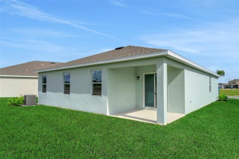 Casa en alquiler en Lady Lake, Florida, 4 dormitorios, 150.97 m2 № 2106215 - foto 5