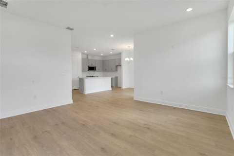 Casa en alquiler en Lady Lake, Florida, 4 dormitorios, 150.97 m2 № 2106215 - foto 20