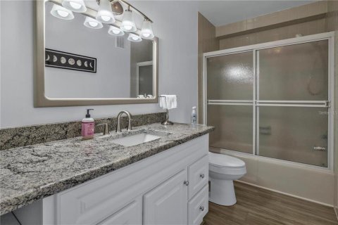 Снять в аренду кондоминиум в Сент-Питерсберг, Флорида 4 комнаты, 104.05м2, № 1866207 - фото 15