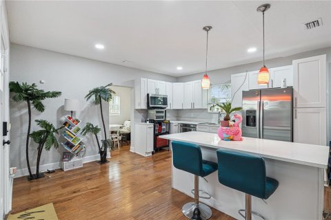 Villa ou maison à louer à Eustis, Floride: 3 chambres, 130.81 m2 № 2433291 - photo 11