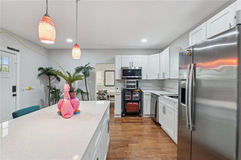 Villa ou maison à louer à Eustis, Floride: 3 chambres, 130.81 m2 № 2433291 - photo 15