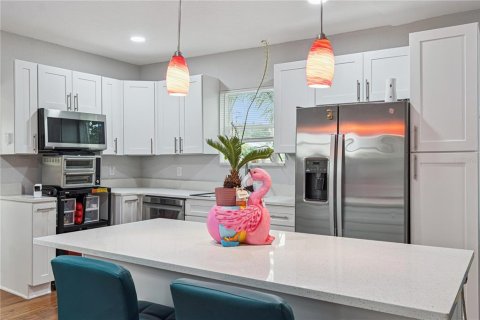 Villa ou maison à louer à Eustis, Floride: 3 chambres, 130.81 m2 № 2433291 - photo 12