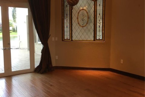 House in Miramar, Florida 5 bedrooms, 274.15 sq.m. № 1844044 - photo 19