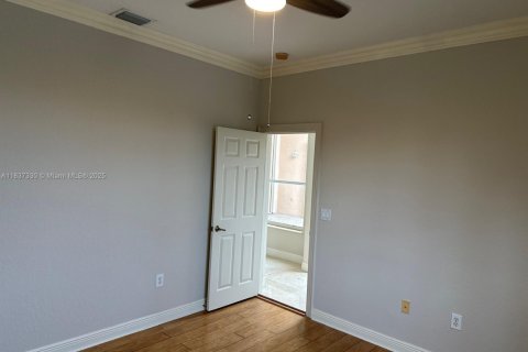 House in Miramar, Florida 5 bedrooms, 274.15 sq.m. № 1844044 - photo 23