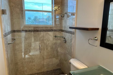 House in Miramar, Florida 5 bedrooms, 274.15 sq.m. № 1844044 - photo 22