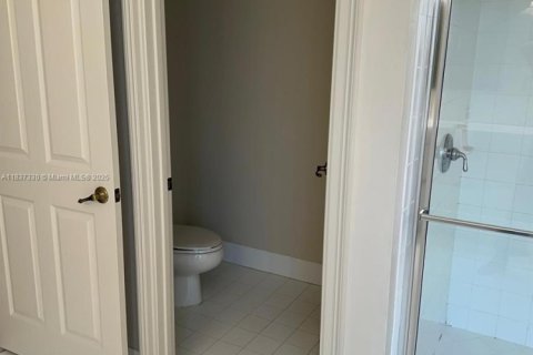 House in Miramar, Florida 5 bedrooms, 274.15 sq.m. № 1844044 - photo 29