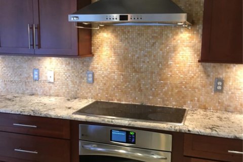 House in Miramar, Florida 5 bedrooms, 274.15 sq.m. № 1844044 - photo 6