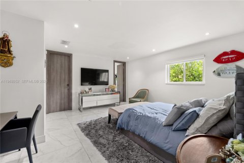 Villa ou maison à vendre à Coral Gables, Floride: 3 chambres, 188.03 m2 № 2031226 - photo 11