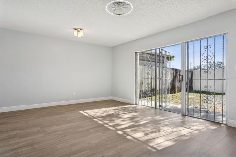 Copropriété à vendre à Tampa, Floride: 3 chambres, 115.01 m2 № 2107023 - photo 7