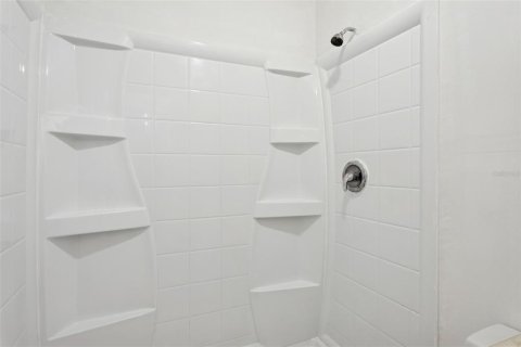 Copropriété à vendre à Tampa, Floride: 3 chambres, 115.01 m2 № 2107023 - photo 13
