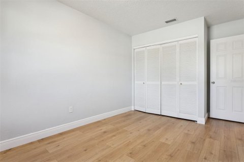 Copropriété à vendre à Tampa, Floride: 3 chambres, 115.01 m2 № 2107023 - photo 11