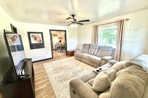 House in Ocala, Florida 3 bedrooms, 101.82 sq.m. № 1906569 - photo 14