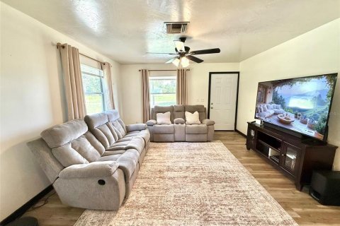 House in Ocala, Florida 3 bedrooms, 101.82 sq.m. № 1906569 - photo 15